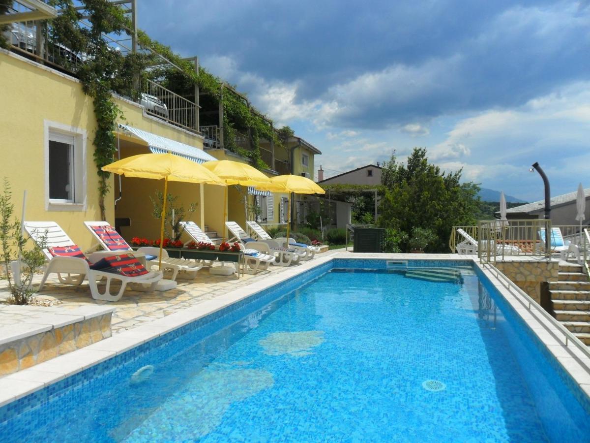 Apartments Zlato - With Pool Senj  Exterior photo